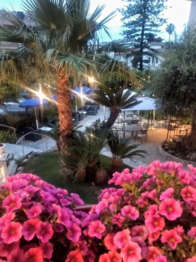 Hotel Morandi Sanremo Esterno foto